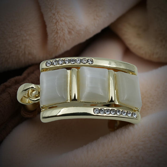 Gold-Plated Cream Cat-Eye Stone Pendant & Earrings Set