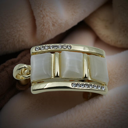 Gold-Plated Cream Cat-Eye Stone Pendant & Earrings Set