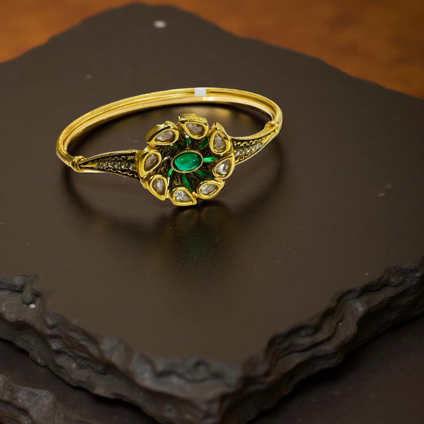 Antique Gold-Plated Kundan & Emerald-Style Statement Bracelet