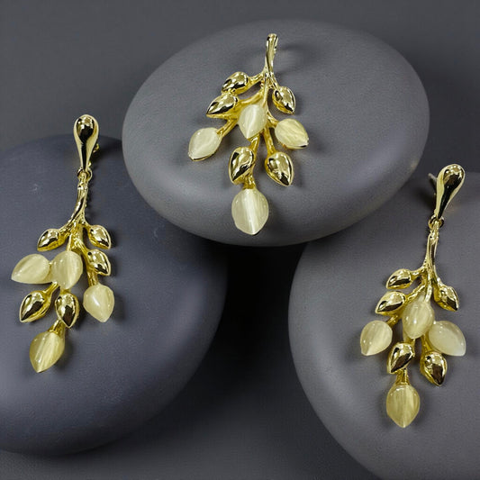 Gold-Plated Leaf Cluster Pendant & Earrings Set