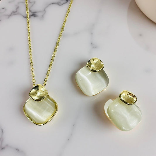 Gold-Plated Glossy Stone chain Pendant & Earrings Set