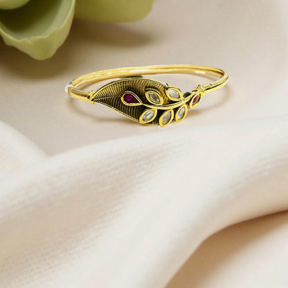 Gold-Plated Leaf Motif Kundan Bracelet