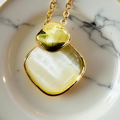 Gold-Plated Glossy Stone chain Pendant & Earrings Set