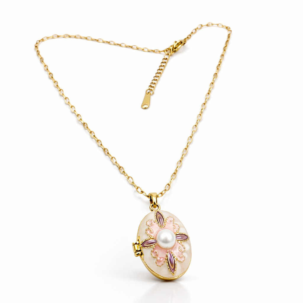 Pearl Center Designer Locket Pendant