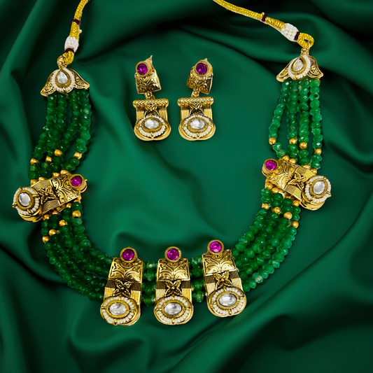 Regal Emerald Beaded Necklace Set with Antique Gold Detailing