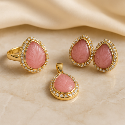 🍃 Pink Leaf-Carved Stone Jewellery Set (Pendant, Earrings & Ring)